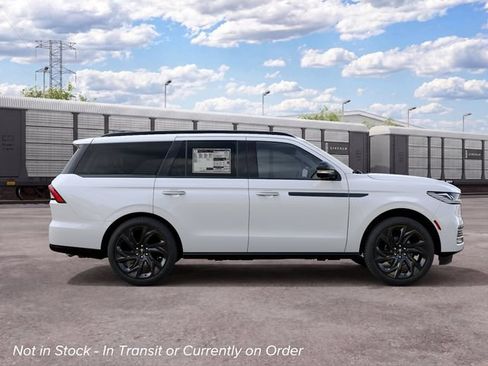 New 2027 Lincoln Navigator Reserve w/ Jet Appearance Package AWD/4WD image 5