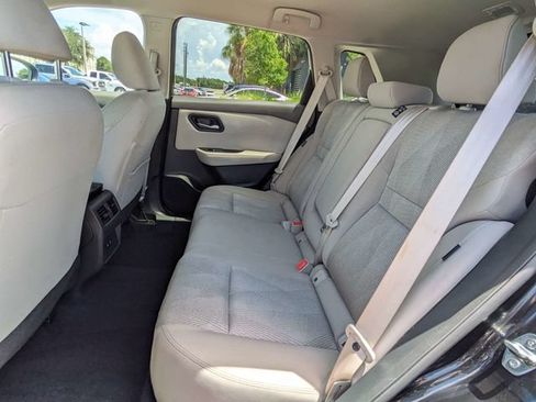Used 2025 Nissan Rogue SV FWD image 13