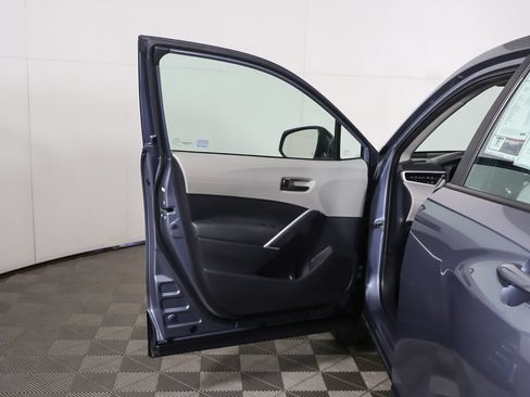 Used 2024 Toyota Corolla Cross L FWD image 15
