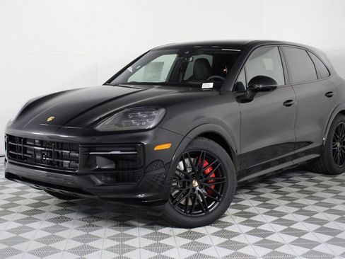 New 2026 Porsche Cayenne GTS image 1