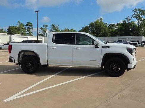 Certified 2024 GMC Sierra 1500 Elevation RWD image 9