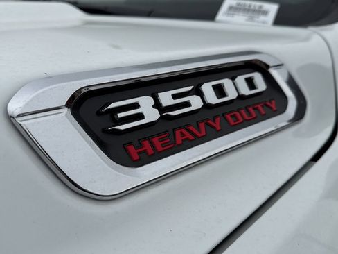 Used 2024 RAM 3500 Tradesman w/ Chrome Appearance Group AWD/4WD image 39