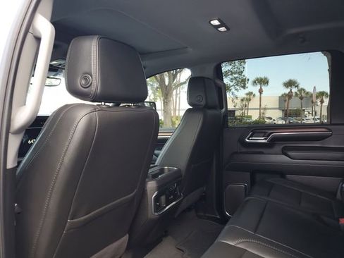 Used 2024 GMC Sierra 2500 Denali w/ Denali Reserve Package image 10