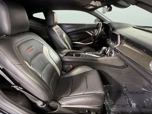 Used 2023 Chevrolet Camaro SS RWD image 31