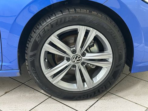 Used 2023 Volkswagen Jetta SE image 14