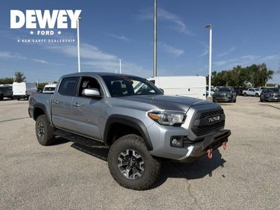 Used 2017 Toyota Tacoma TRD Off-Road w/ Tow Package (A/T)