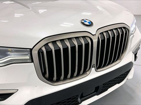 Used 2020 BMW X7 M50i image 38