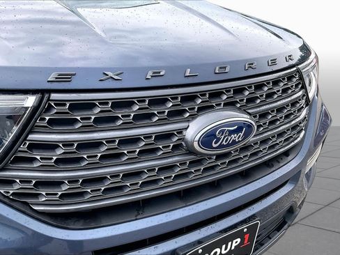Used 2021 Ford Explorer XLT w/ Equipment Group 202A RWD image 27