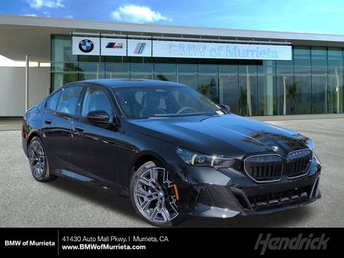 New 2026 BMW 530i w/ M Sport Package RWD image 1