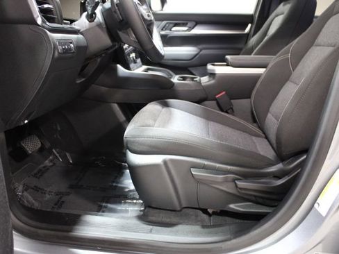 Used 2026 GMC Terrain Elevation w/ Technology Package II FWD image 18