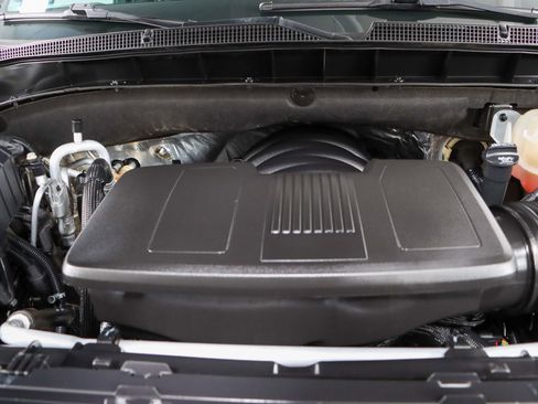 Used 2023 Chevrolet Tahoe Z71 w/ Luxury Package image 37