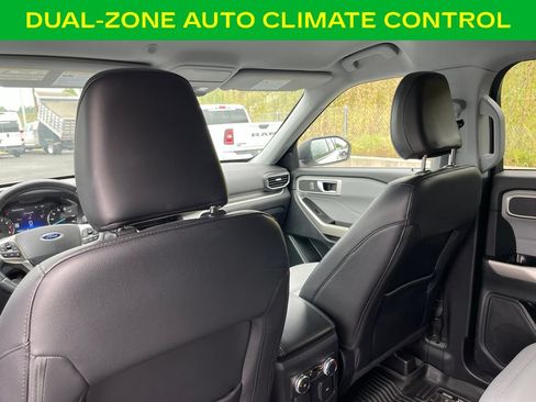 Used 2021 Ford Explorer XLT w/ Equipment Group 202A AWD/4WD image 16