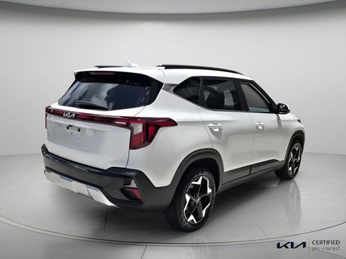 Certified 2025 Kia Seltos EX w/ EX Sunroof Package FWD image 7