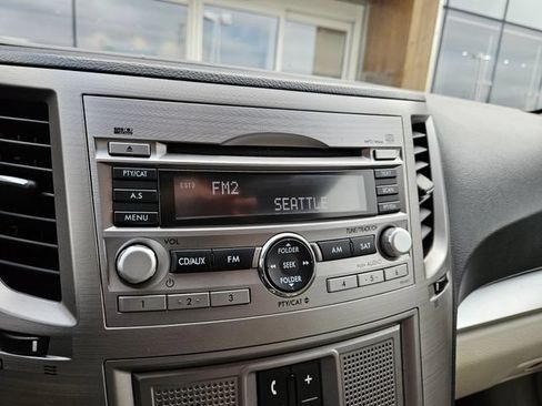 Used 2010 Subaru Outback 2.5i AWD/4WD image 23