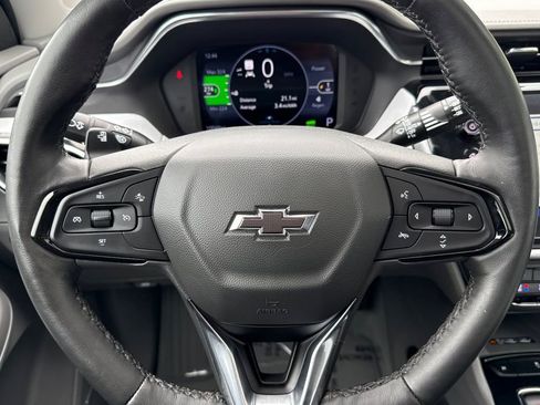Used 2023 Chevrolet Bolt EUV Premier w/ Sun & Sound Package FWD image 33