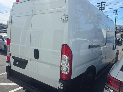 Used 2021 RAM ProMaster 2500 image 2