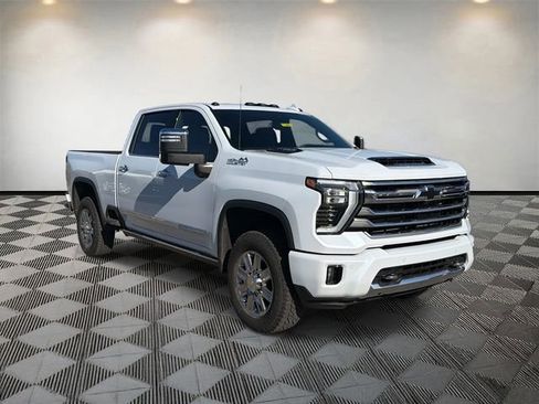 New 2026 Chevrolet Silverado 2500 High Country w/ High Country Premium Package AWD/4WD image 3