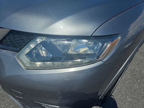 Used 2016 Nissan Rogue S w/ Appearance Package AWD/4WD image 30
