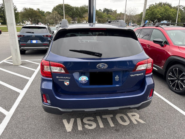 Used 2015 Subaru Outback 2.5i Limited AWD/4WD image 6