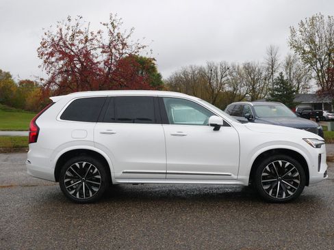 New 2026 Volvo XC90 B6 Plus w/ Protection Package Premier image 2