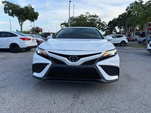 Used 2024 Toyota Camry SE w/ Convenience Package FWD image 2