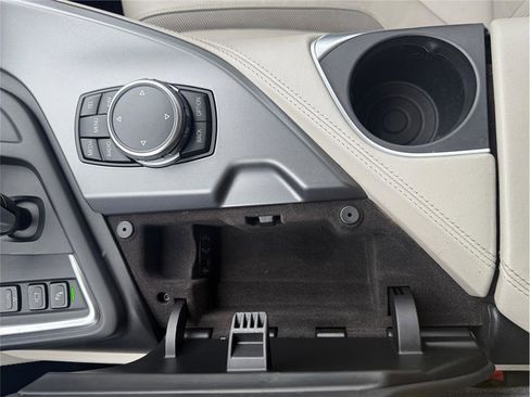 Used 2016 BMW i8 image 27