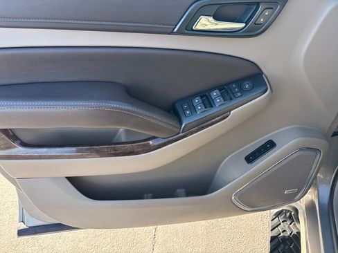 Used 2019 Chevrolet Tahoe LT w/ Luxury Package image 10