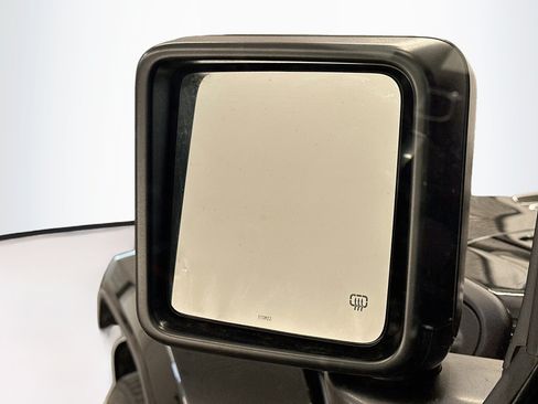 Used 2023 Jeep Wrangler Sahara AWD/4WD image 16