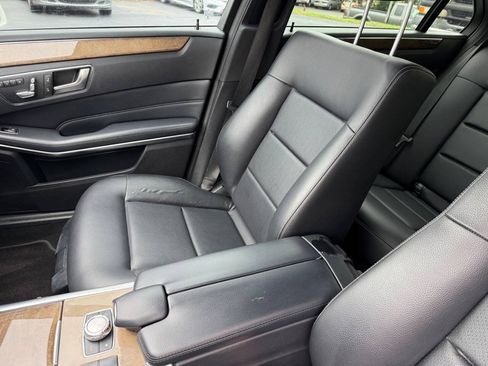Used 2014 Mercedes-Benz E 350 Sedan w/ Premium 1 Package image 10