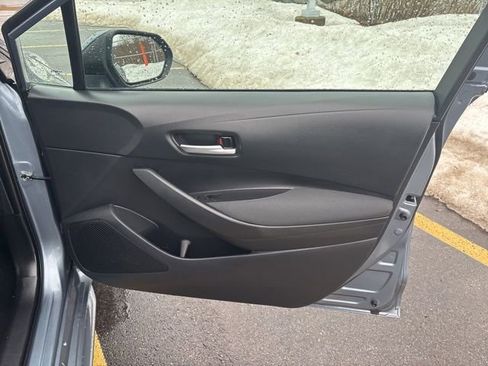 Used 2021 Toyota Corolla LE w/ Carpet Mat Package (TMS) image 12
