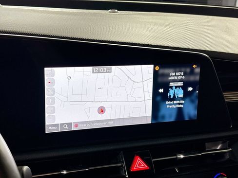 Certified 2023 Kia Niro Wave w/ Wave Preserve Package FWD image 17