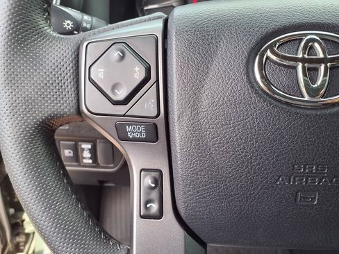 Used 2022 Toyota Tacoma TRD Sport RWD image 32