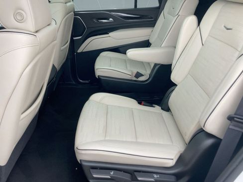 Used 2021 Cadillac Escalade Sport w/ Driver Assist Tech Package image 14