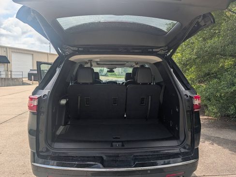 Used 2018 Chevrolet Traverse Premier AWD/4WD image 7