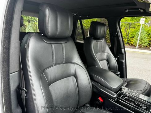 Used 2018 Land Rover Range Rover HSE AWD/4WD image 21