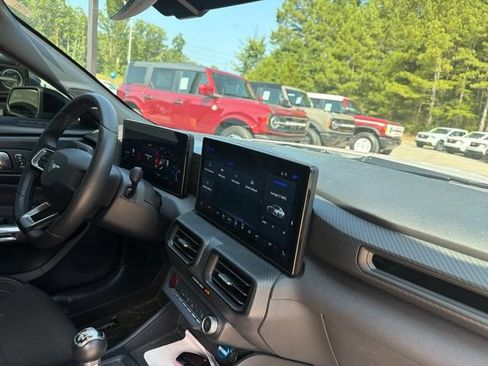 Used 2024 Ford Mustang GT RWD image 31