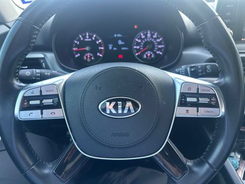 Used 2020 Kia Telluride LX FWD image 7