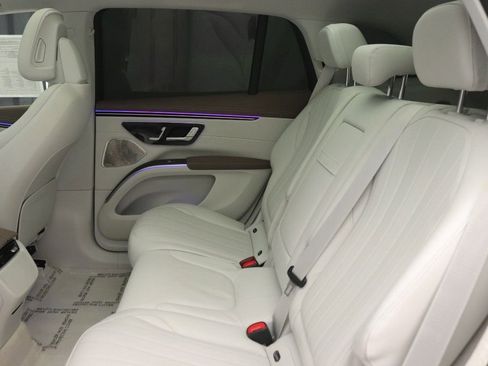 Certified 2023 Mercedes-Benz EQS 580 4MATIC SUV image 34