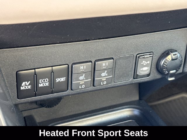 Used 2017 Toyota RAV4 Limited w/ Advanced Technology Package AWD/4WD image 31