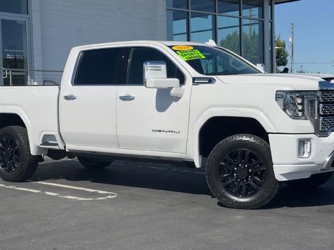 Used 2020 GMC Sierra 2500 Denali w/ Denali Ultimate Package AWD/4WD image 2