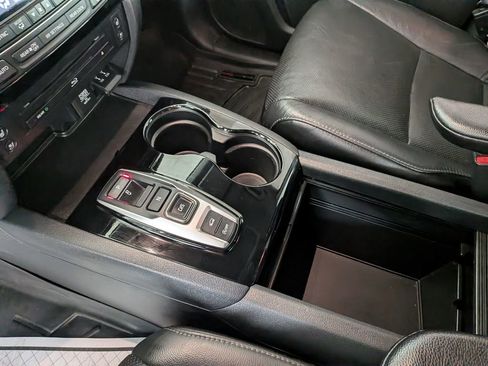 Used 2016 Honda Pilot Elite image 28