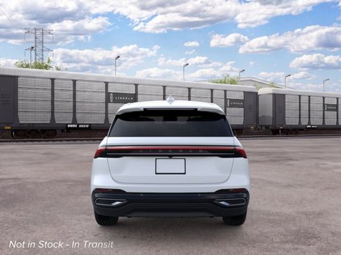 New 2026 Lincoln Nautilus Premier AWD/4WD image 5