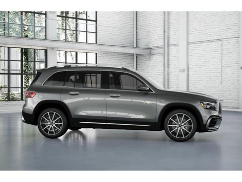 Used 2025 Mercedes-Benz GLB 35 AMG 4MATIC image 15