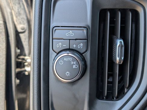 Certified 2021 Chevrolet Silverado 1500 Custom RWD image 24