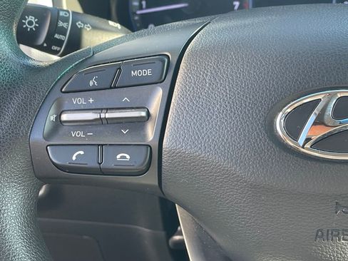 Used 2020 Hyundai Kona SE AWD/4WD image 15