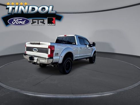 Used 2019 Ford F250 Lariat w/ Lariat Ultimate Package image 8