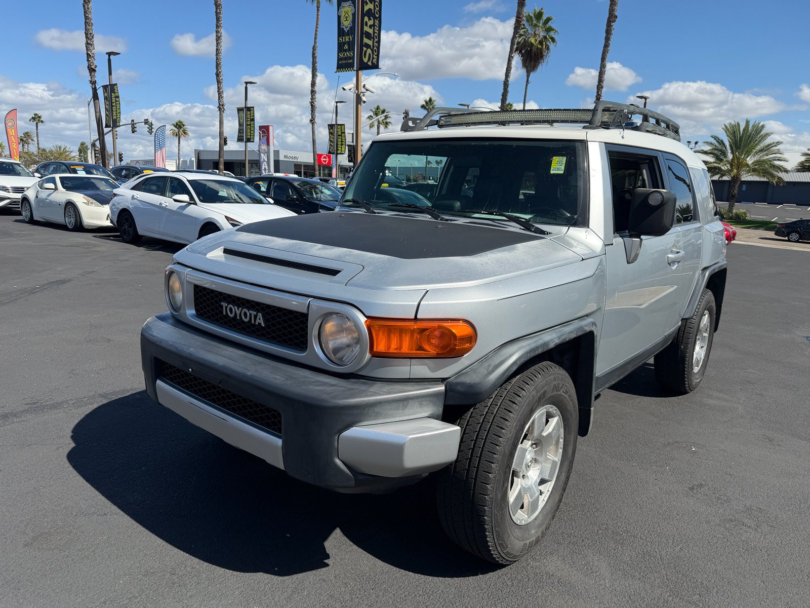 Used 2007 Toyota FJ Cruiser 4WD w/ Upgrade Pkg 1 image 3