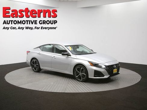 Used 2024 Nissan Altima 2.5 SR image 47