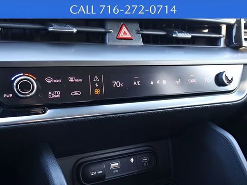 Used 2023 Kia Sportage EX image 11