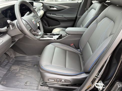 New 2026 Buick Envista Sport Touring w/ Convenience I Package FWD image 17